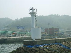 여수구항등대